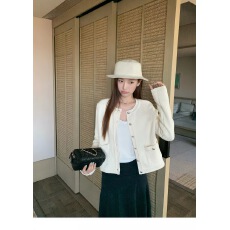 批发Hhyii 英伦半岛 肌理感重工小香风<b class='q'>外套女</b>秋气质圆领百搭针织开衫