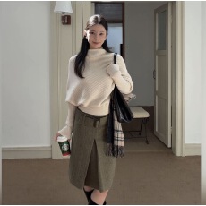 批发偏甜SASA 韩系小众设计感羊毛半身裙女2025年高腰气质半裙高级感