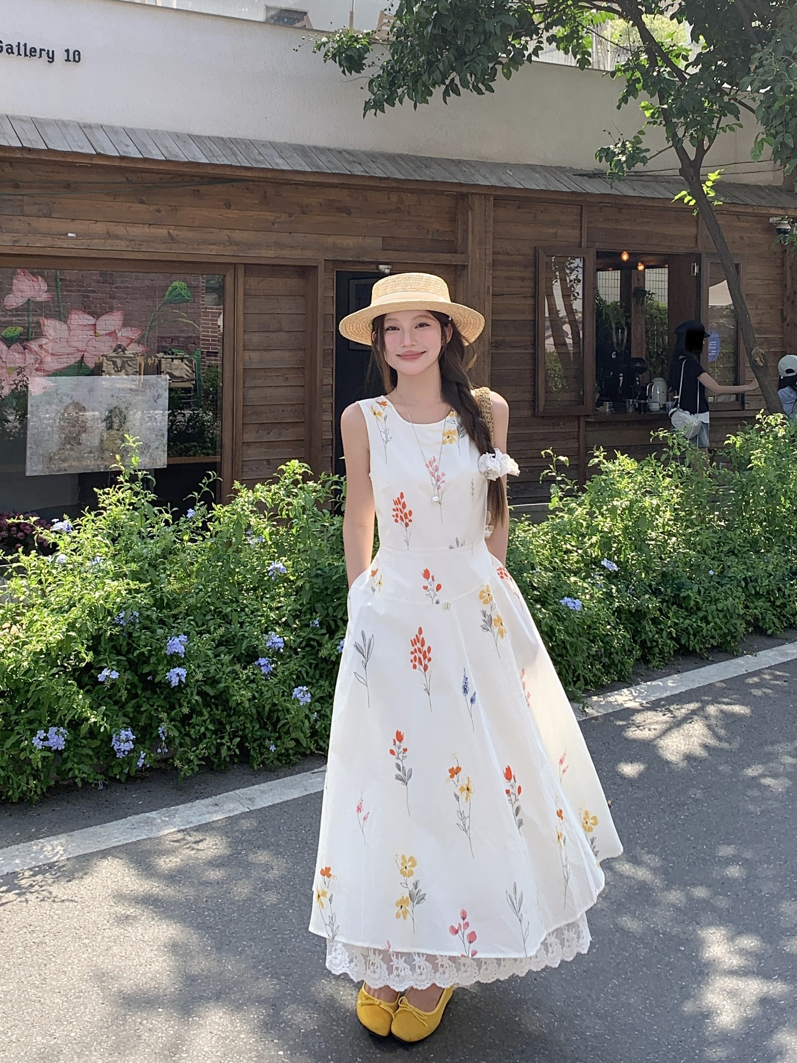 실사 섬 정원 여름 새로운 레이스 조각 민소매 휴가 바람 슬림해 보이는 디자인 센스 드레스