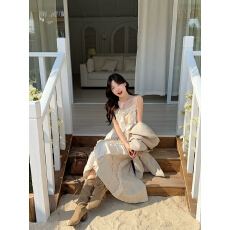 批发实拍 小君君布兰妮 高定重工拉毛<b class='q'>荷叶边</b>毛边流浪感吊带裙度假裙