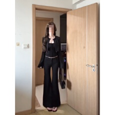 批发实价有货2025新款辣妹风性感抹胸开衫一整套女微喇牛仔裤秋季套装