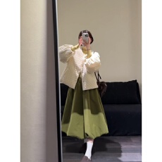 批发实价有货韩系穿搭菱格单排扣外套内搭长袖打底衫<b class='q'>蓬蓬</b>半身<b class='q'>裙套装</b>