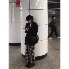 批发实价有货法式高级感秋<b class='q'>冬</b>新款黑色西装领长袖外套格纹半身裙套装