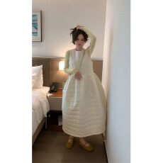 批发实价有货韩系白色绑带夹棉<b class='q'>背心连衣裙</b>女2025秋冬季新款百搭长裙