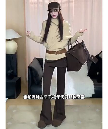 정가 재고 있음 레트로 브라운 페이크 레이어드 나팔 바지 단추 장식 하이웨이스트 부츠컷 가을 겨울 핫걸 슬림해 보이는 작은 대중