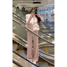 批发实价有货<b class='q'>甜美</b>风毛绒马甲叠穿针织衫上衣女春秋新款休闲裤套装