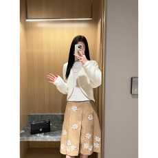 批发实价有货法式温柔<b class='q'>针织</b>开衫毛衣外套上衣女设计感绣花半身裙<b class='q'>套装</b>