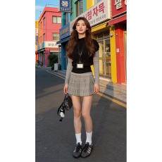 批发实价有货春季款轻奢感黑色<b class='q'>针织</b>马甲背心叠穿显瘦百褶半身裙<b class='q'>套装</b>