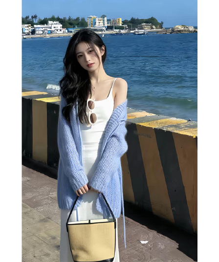정가 재고 있음 한 부서 부드러운 바람 스트랩 양성 및 음성 웨어러블 스웨터 여자 가을 새로운 하이웨이스트 반신 치마 세트