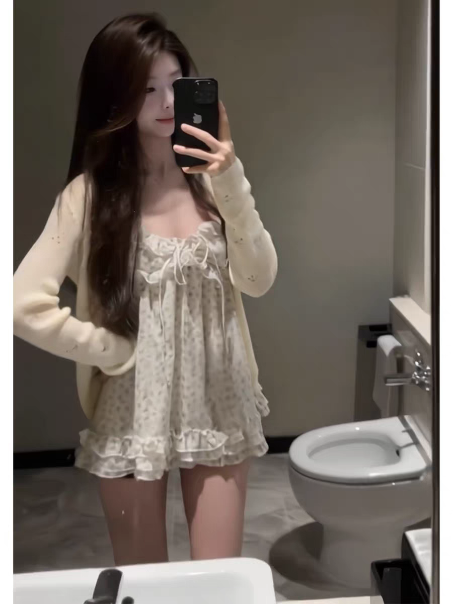 정가 재고 있음 봄 새로운 한 부서 휴가 바람 슬립 꽃무늬 맨위 여성 하이웨이스트 슬림해 보이는 반바지 세트