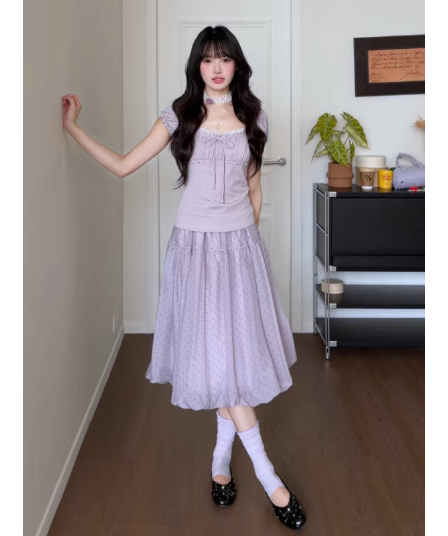 정가 재고 있음 부드러운 바람 라벤더 레이스 광장 칼라 맨위 여성 여름 새로운 허리밴드 반신 스커트 투피스 세트
