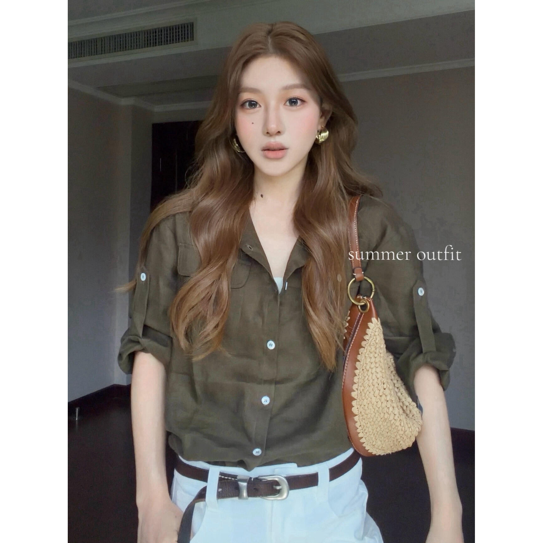 정가 재고 있음 한 부서 오래된 돈 바람 올리브 그린 싱글 줄 버튼 여성 셔츠 여름 새로운 루즈핏 와이드 레그 팬츠 투피스 세트