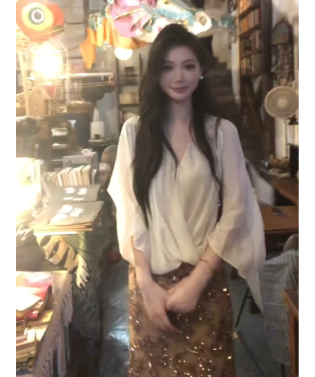 정가 프랑스식 분위기 센스 V넥 비틀림 셔츠 맨위 여성 하이웨이스트 슬림해 보이는 한 마디 반신 치마 세트