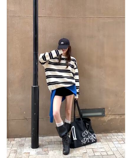 정가 재고 있음 아메리칸 레트로 스트라이프 배색 라운드 넥 긴팔 루즈핏 후드티 여성 하이웨이스트 슬림해 보이는 반바지 세트