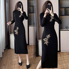 批发实拍 大码女装2026春季新款新中式国风刺绣旗袍气质显瘦过膝长裙