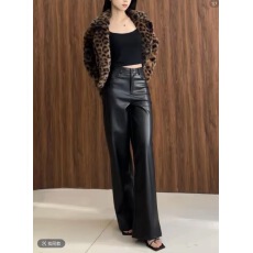 批发2025秋冬新款高级感显瘦百搭黑色窄版高腰薄绒垂感直筒阔腿皮裤女