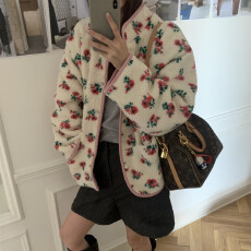 批发实拍 <b class='q'>甜美</b>温柔 撞色花朵羊羔毛外套摇粒绒两面穿加厚保暖棉服棉衣