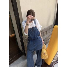 批发早春宽松显瘦休闲直筒牛仔吊带阔腿连体<b class='q'>长裤</b><b class='q'>背带</b>裤女