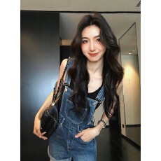 批发MULVAN  复古蓝背带<b class='q'>牛仔</b>裤女夏季设计感短款休闲连体裤