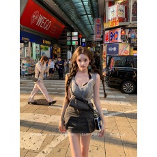 批发 你的懒懒llan减龄神器层次感显瘦显腿长牛仔背带短裙