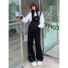 批发黑色美式<b class='q'>牛仔</b><b class='q'>背带裤</b><b class='q'>女</b>新款宽松显瘦韩版百搭减龄盐系港风