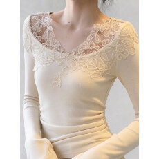 修身显瘦通勤温柔风杏色上衣女2026早春镂空蕾丝提花大圆领打底衫