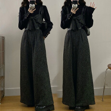 批发官图 2025秋冬新款搭配高级感蝴蝶结毛呢<b class='q'>背带裤</b><b class='q'>女</b>打底上衣两件套