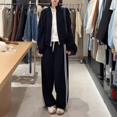批发官图 <b class='q'>休闲</b><b class='q'>运动</b>套装2026新款春秋时尚穿搭侧拉条卫衣阔腿裤两件套