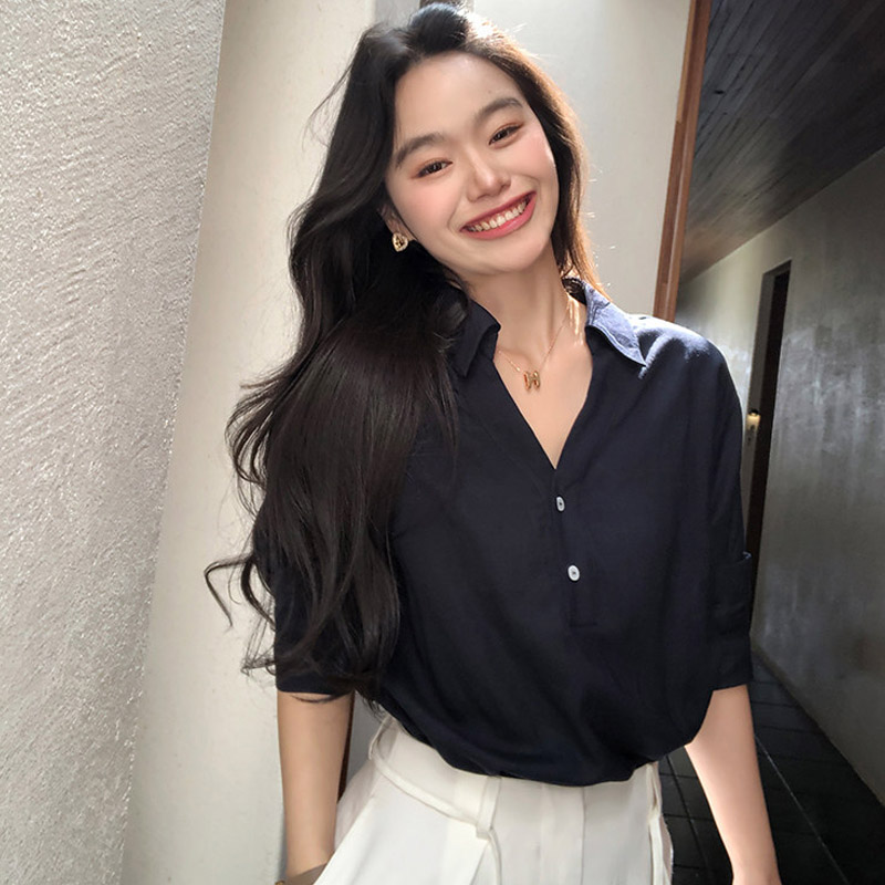 해군 빛 산소 미니멀리즘 루즈핏 라이 경기 서울 아마 V넥 중간 소매 여성 셔츠 느슨함 센스 출퇴근 맨위