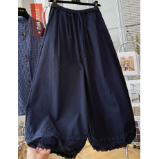 批发夏装新款<b class='q'>大码</b>木耳边蕾丝拼接八分休闲裤女韩系纯色松紧腰直筒裤