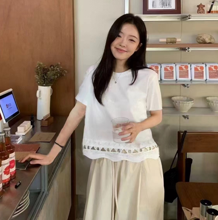 여름 드레스 새로운 빅 사이즈 여성 의류 홀로우 아웃 레이스 패치워크 반팔 티셔츠 캐주얼 루즈핏 맨위 m 4xl 200 kg