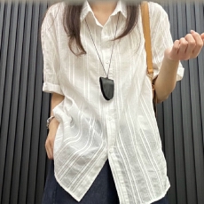 批发夏装新款韩系高级感白色提花<b class='q'>长袖</b><b class='q'>衬衫女</b>老钱风宽松慵懒防晒衬衣