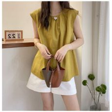 批发夏装新款<b class='q'>衬衫女</b>无袖洋气小衫法式别致<b class='q'>韩版</b>外穿女人味遮肉上衣