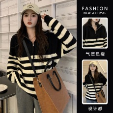 批发<b class='q'>秋</b>冬新款大码女装设计感小众半高领条纹长袖套头慵懒风高级感毛衣
