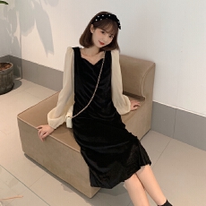 批发实拍秋装新款<b class='q'>大码</b>金丝绒连衣裙方领泡泡袖收腰连衣裙