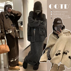 孕妇秋冬款樱桃针织开衫毛衣外套中长裙冬氛围感套装慵懒两件套