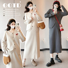 实拍~ 2025孕妇秋冬新款网红时尚小狗孕妇毛衣+半身裙可调节套装