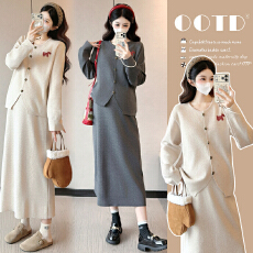 实拍~ 2025孕妇秋冬新款网红时尚小狗孕妇毛衣+半身裙可调节套装