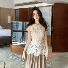 木子李的李花影鎏光新中式轻熟风立领盘扣收腰显瘦优雅蕾丝上