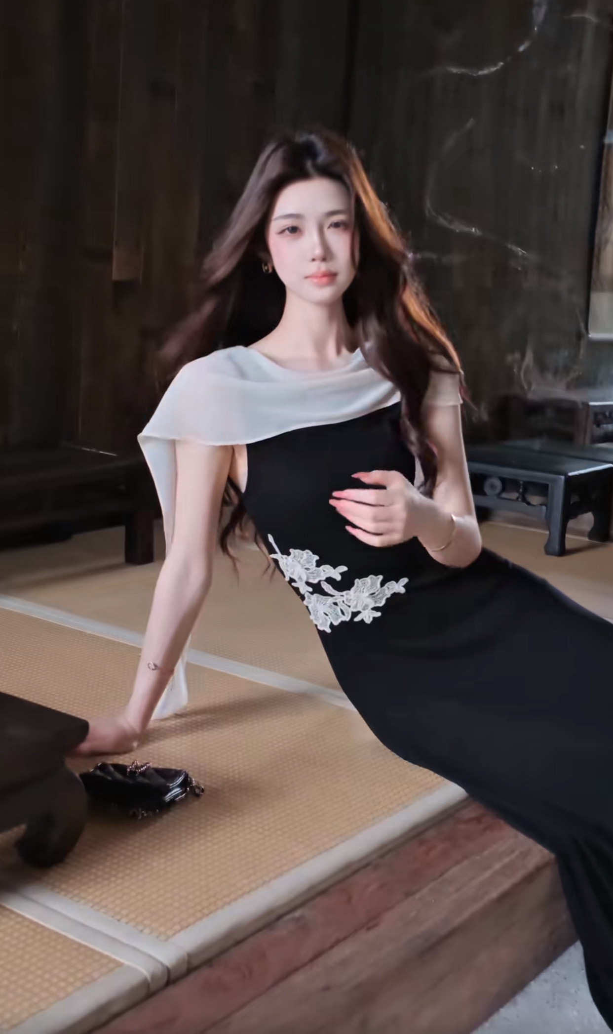 무쯔리 목자이 ~ 중 리 잉크 켜기 서리 꽃 품격 분위기 센스 홀로우 아웃 꽃 패치워크 새로운 중식 드레스