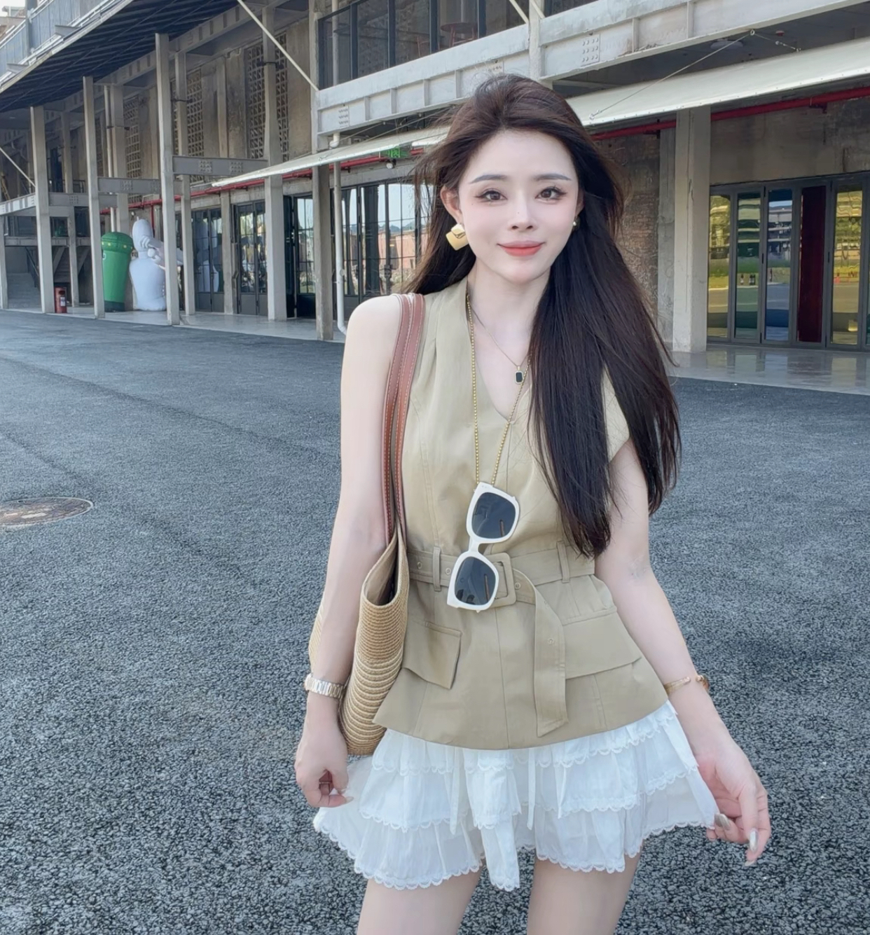 샤오 크릭 의류 여름 새로운 패션 캐주얼 외국 가스 레이스업 허리 수축 슬림해 보이는 민소매 맨위 2310