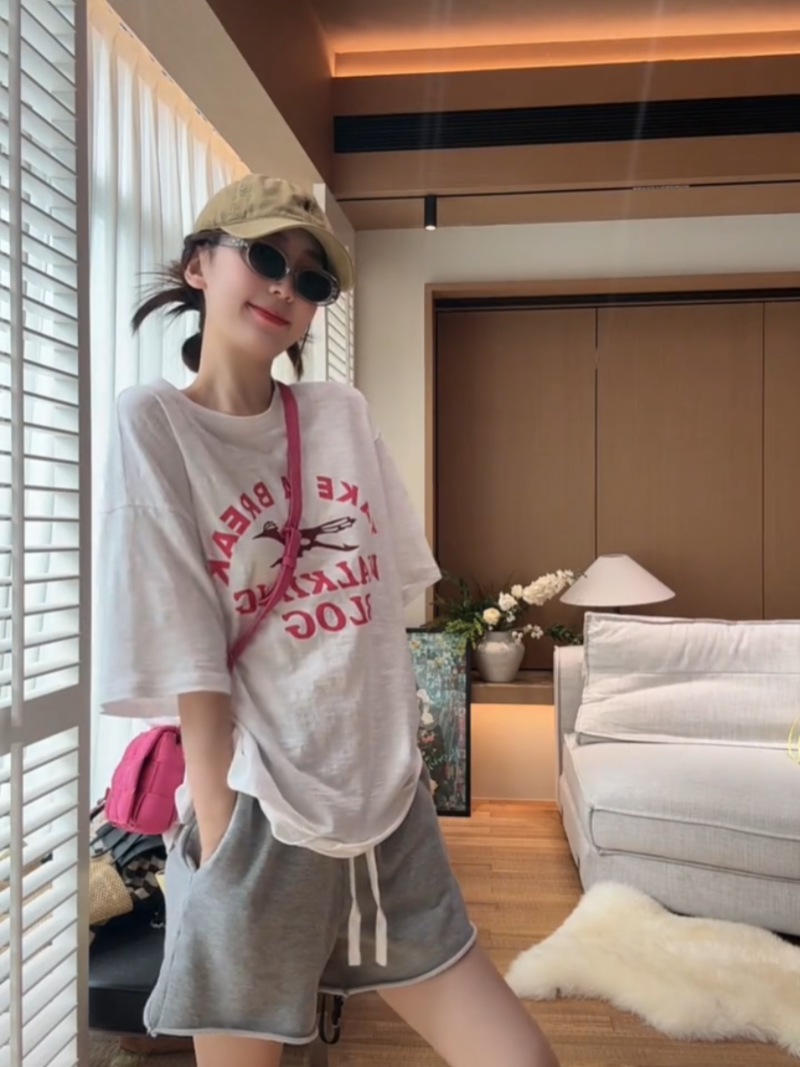 쉬 징 징 캘리포니아 주 휴일 반팔 여름 라운드 넥 슬림해 보이는 알파벳 캐주얼 다용도 반소매 티셔츠 여성