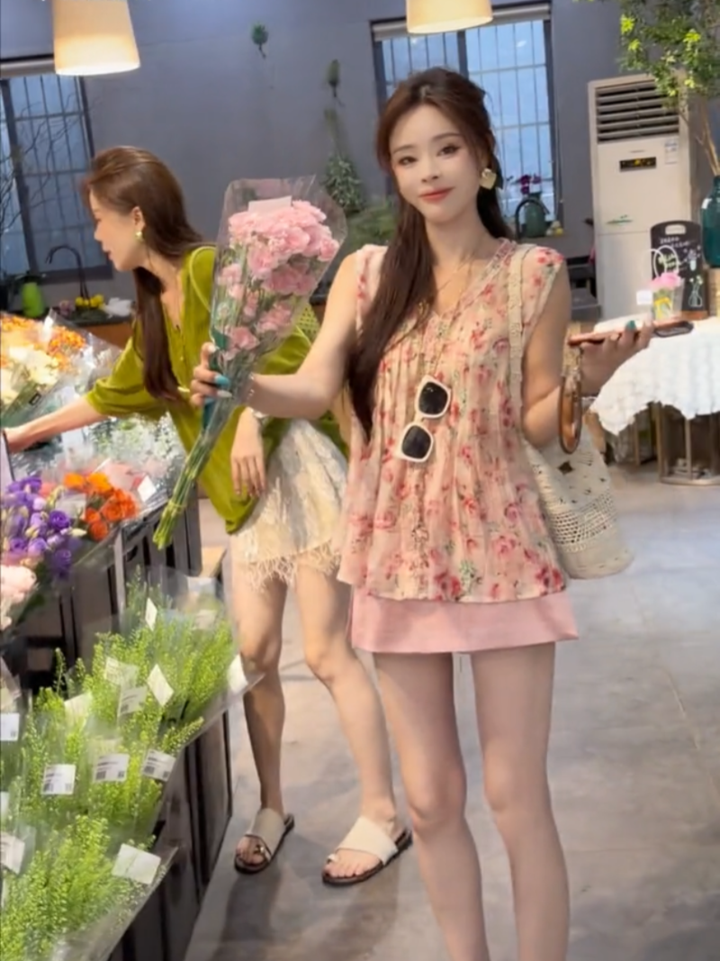 샤오 크릭 의류 프랑스식 품격 꽃무늬 프릴 민소매 조끼 맨위 루즈핏 캐주얼 작은 셔츠