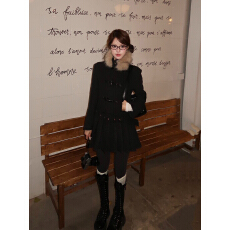 批发Luamoss 羊毛混纺可拆卸毛领毛呢外套女秋冬加厚百褶下摆呢子大衣