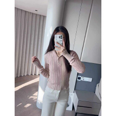 Red Nail 浪漫佩纳斯绞花气质百搭精致甜美时尚小翻领针织上衣女