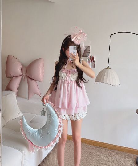 romance nanci 귀여운 doll 센스 꽃밭 조끼 한 마디 민소매 맨위 도트 무늬 치마바지 세트