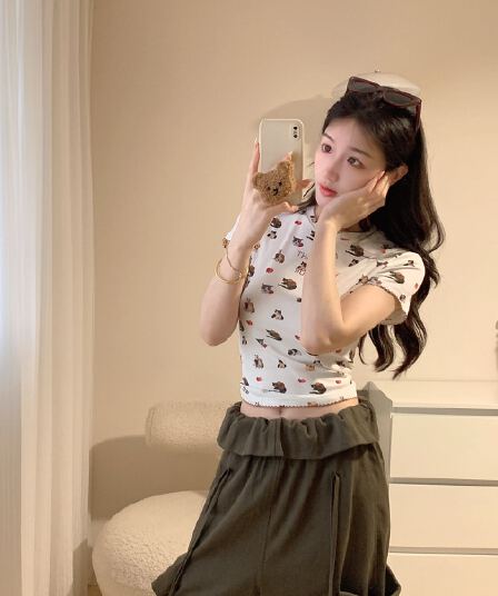 okaaay 귀신 소녀 만화 프린트 반팔 티셔츠 여성 타이트 신축성 슬림해 보이는 라운드 넥 긍정적 인 어깨 의류