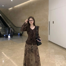 批发Gakee official 法式蕾丝花边V领<b class='q'>雪纺</b>衫女春夏季肌理感荷叶边<b class='q'>衬衣</b>