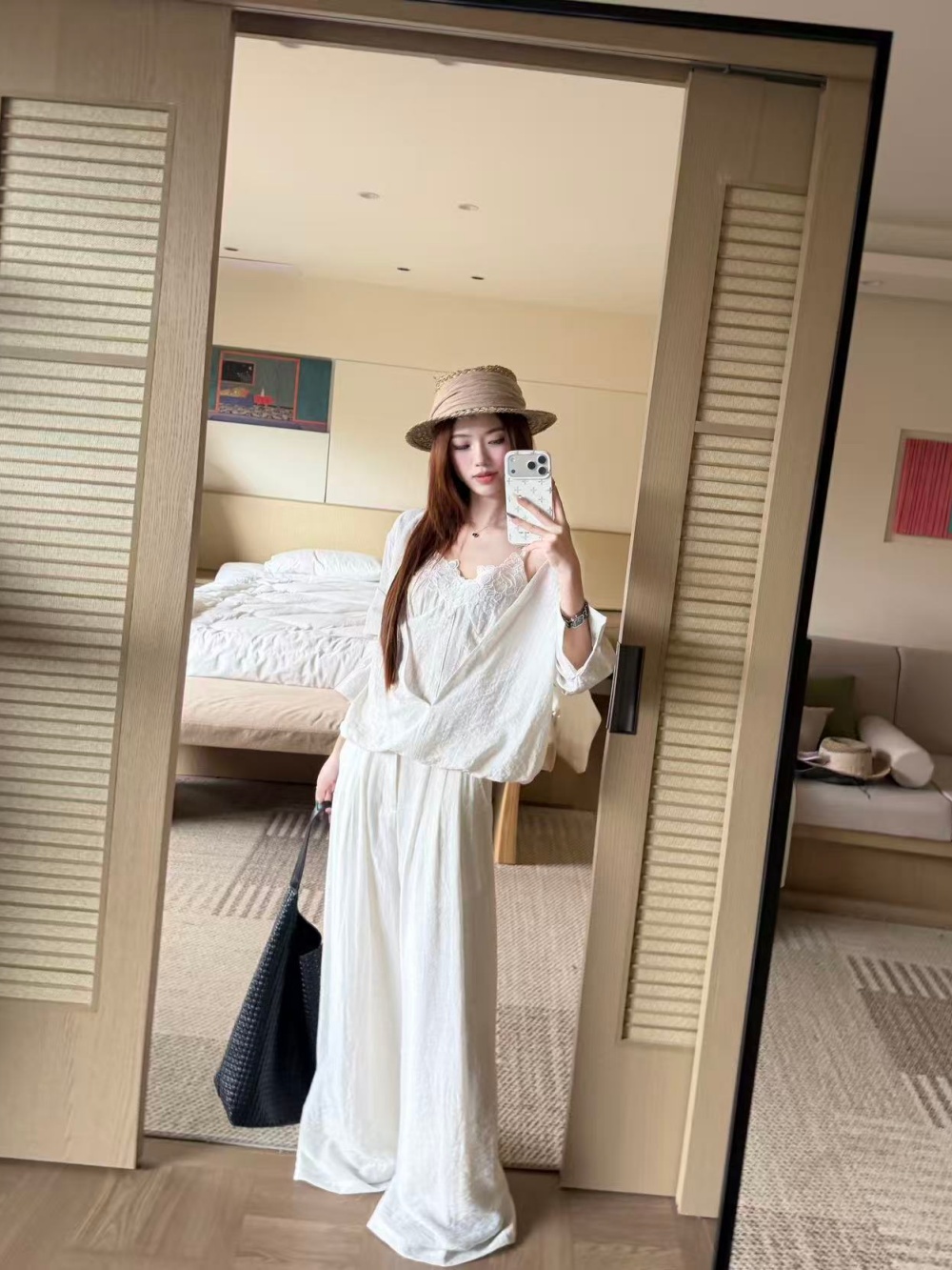 정가 감소되지 않음 여름 새로운 레이스 슬립 긴팔 오픈 가디건 와이드 레그 팬츠 느긋한 바람 페이크 레이어드 세트