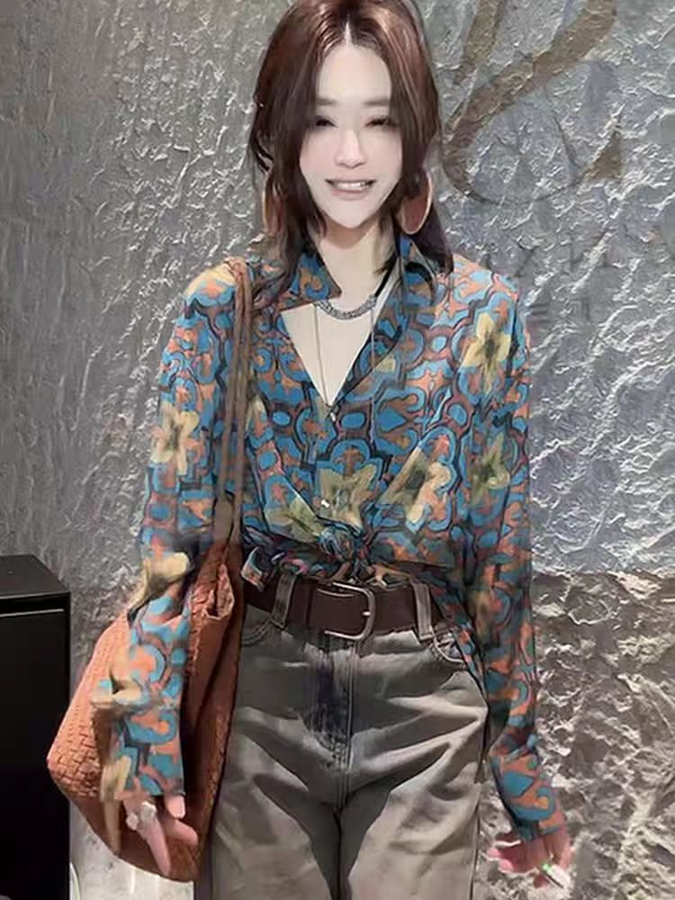 유럽 역 2026 봄 새로운 레트로 다용도 루즈핏 긴팔 홍콩 느낌 캐주얼 중간 길이 프린트 셔츠 트렌디
